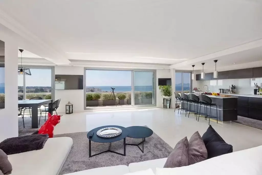 Flat 142m² in France, Antibes. Priced at 2856832£ rent photo-8