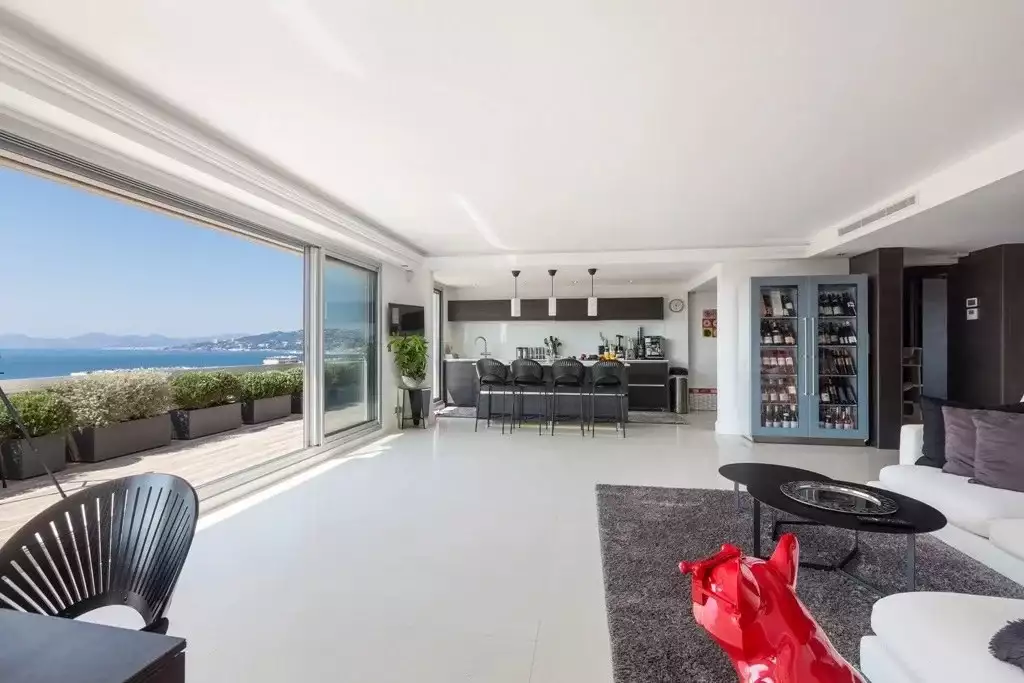 Flat 142m² in France, Antibes. Priced at 2856832£ rent photo-10