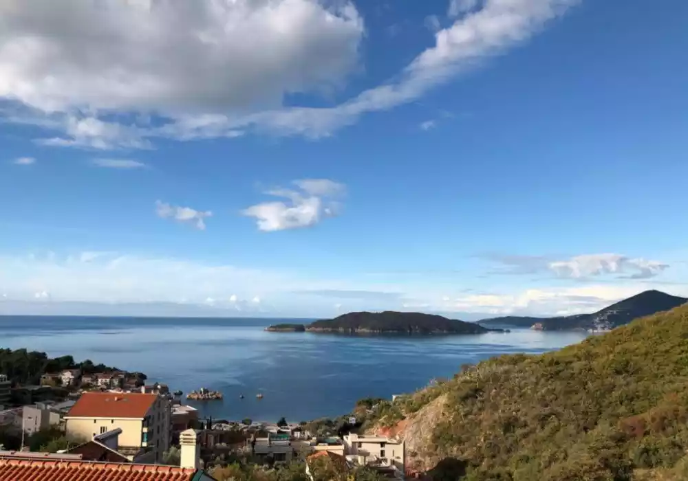 Flat 120m² in Montenegro, Sveti Stefan. Priced at 300000€ rent photo-9