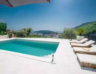 Купить villa в Montenegro 550000€