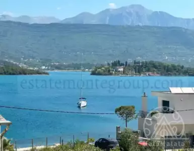 Buy in Montenegro for 163200€