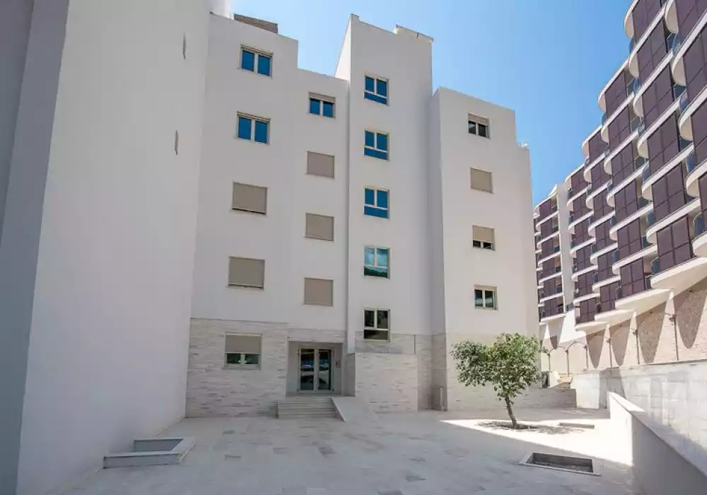 Flat 76m² in Montenegro, Becici. Priced at 240000€ rent photo-5