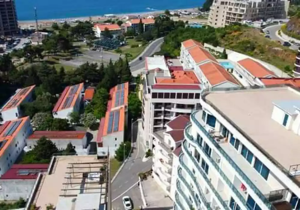 Flat 76m² in Montenegro, Becici. Priced at 240000€ rent photo-9