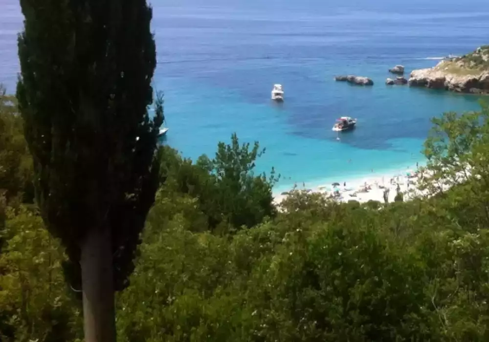 Villa 414m² in Montenegro, Rezevici. Priced at 850000€ rent photo-1