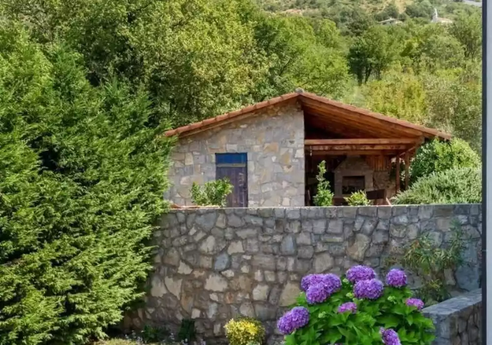 Villa 414m² in Montenegro, Rezevici. Priced at 850000€ rent photo-31