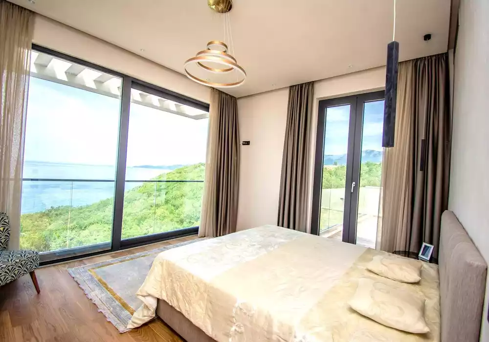 Villa 535m² in Montenegro, Sveti Stefan. Priced at 2300000€ rent photo-12