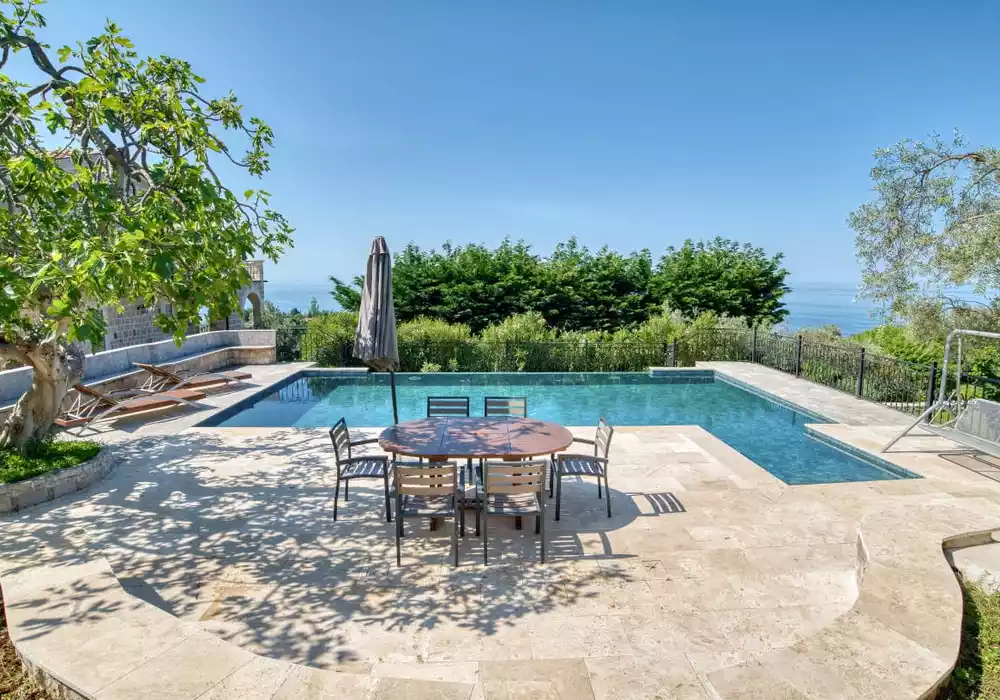 Villa 500m² in Montenegro, Rezevici. Priced at 2850000€ rent photo-10