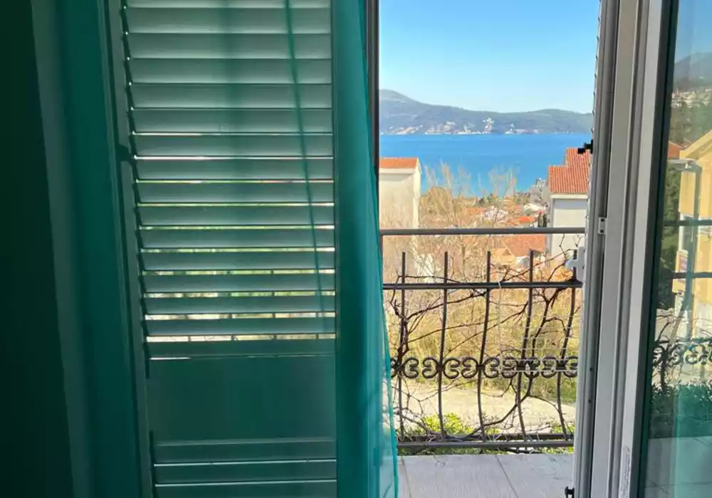 Flat 54m² in Montenegro, Igalo. Priced at 64116€ rent photo-10