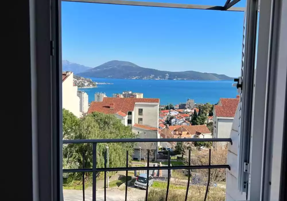 Flat 53m² in Montenegro, Igalo. Priced at 65835€ rent photo-15