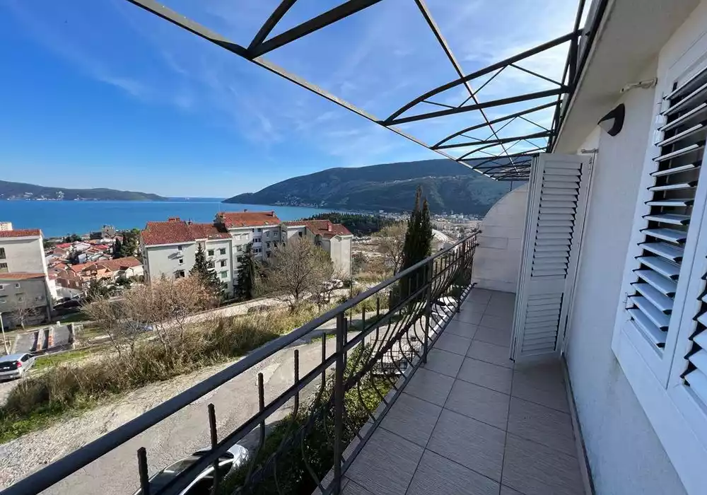 Flat 53m² in Montenegro, Igalo. Priced at 65835€ rent photo-21