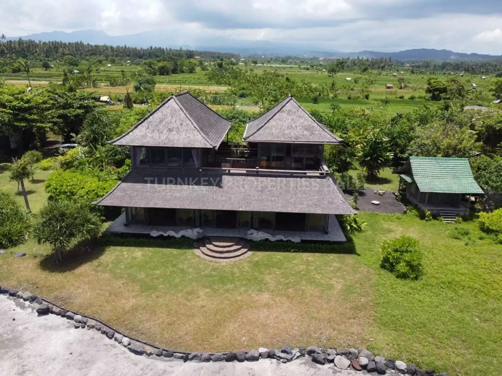 Villa 541m² in Indonesia, Karangasem. Priced at 1500000$ rent photo-4