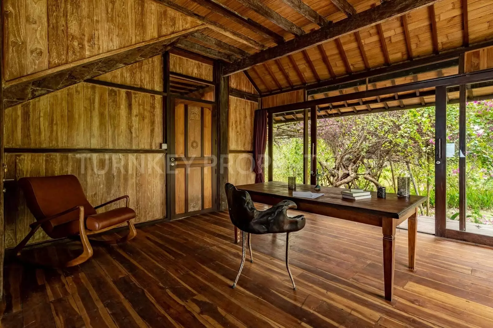 Villa 541m² in Indonesia, Karangasem. Priced at 1500000$ rent photo-10