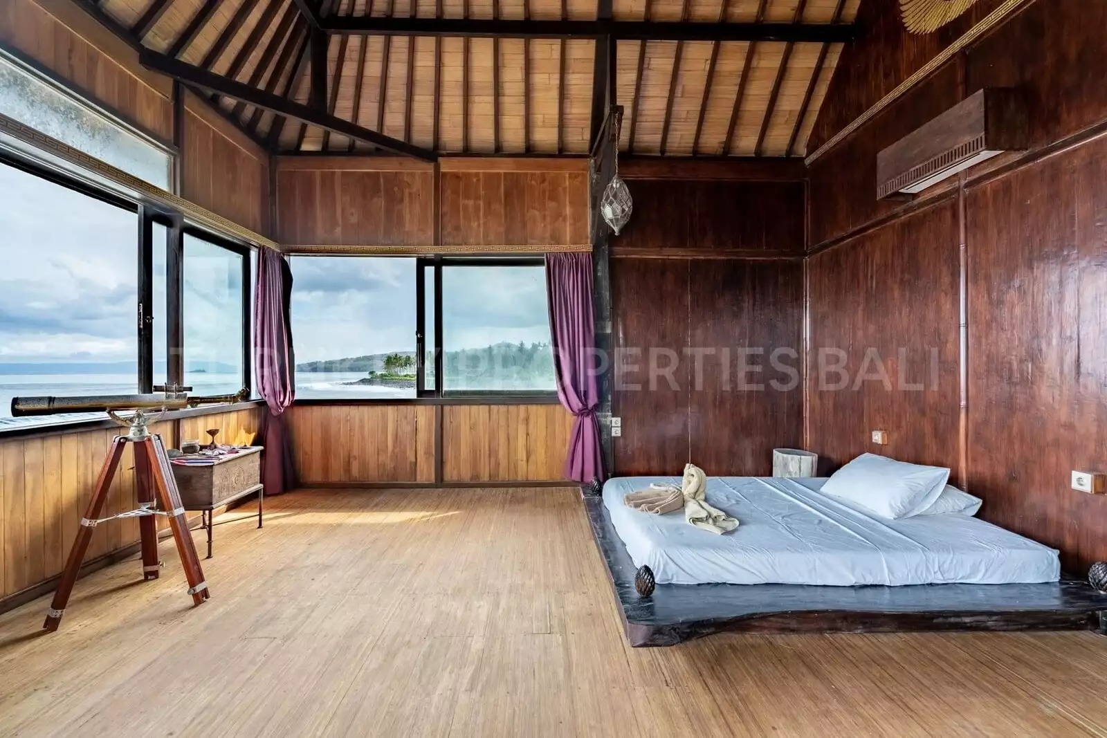 Villa 541m² in Indonesia, Karangasem. Priced at 1500000$ rent photo-11