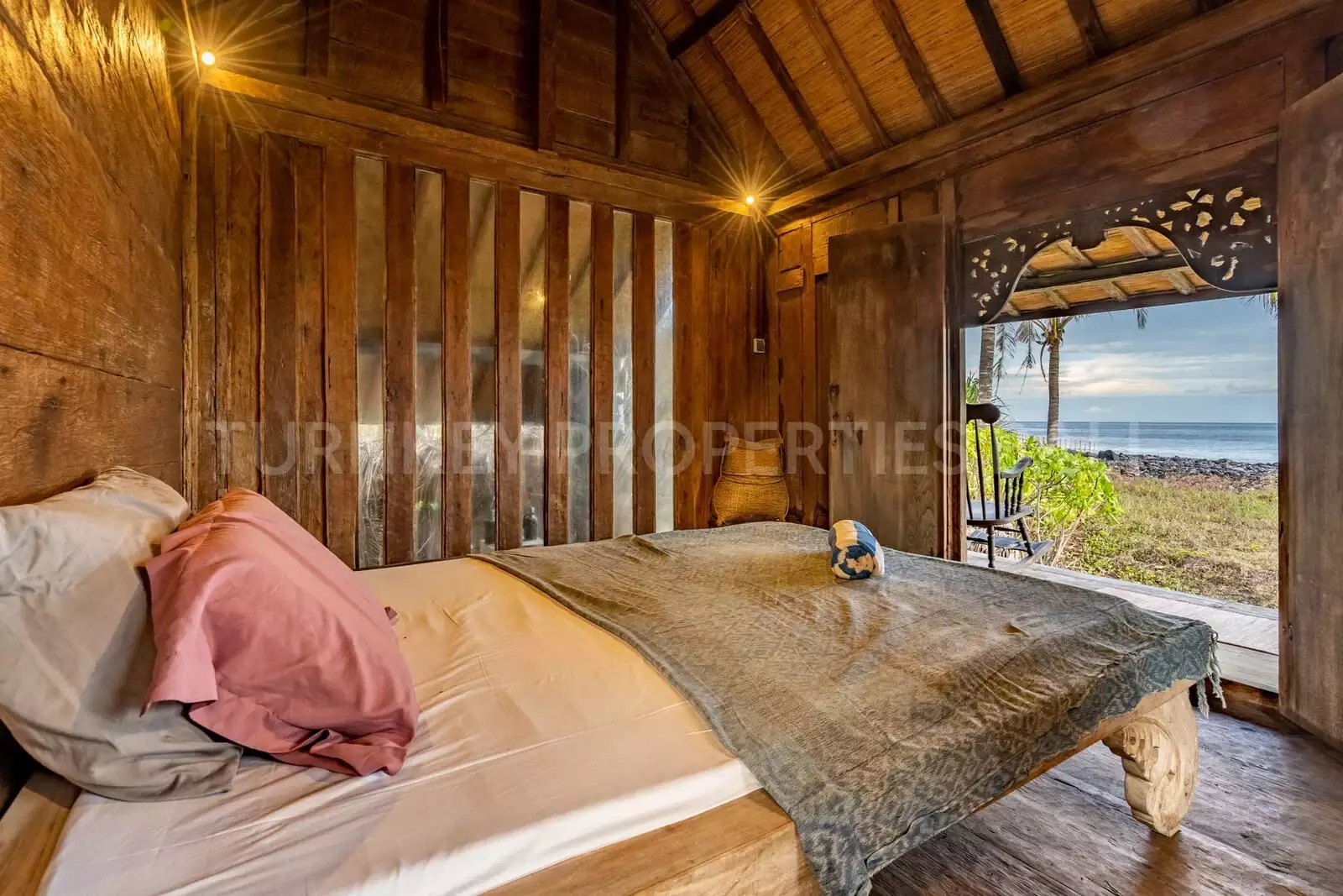 Villa 541m² in Indonesia, Karangasem. Priced at 1500000$ rent photo-15