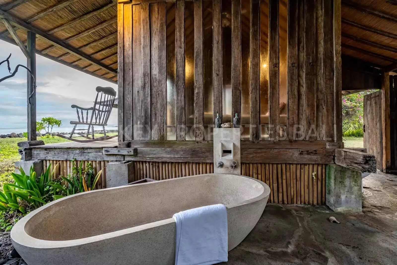 Villa 541m² in Indonesia, Karangasem. Priced at 1500000$ rent photo-18