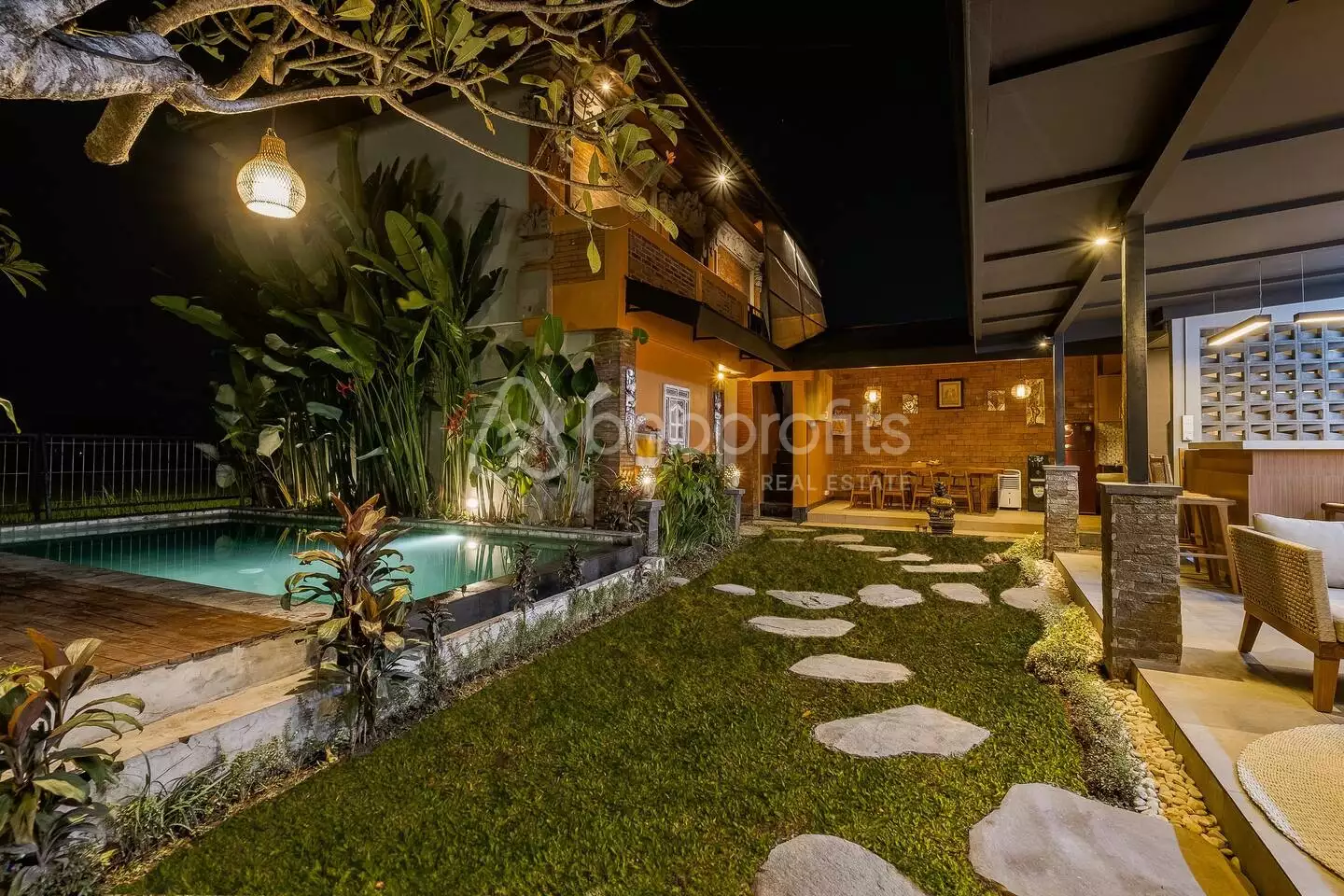 Villa 122m² in Indonesia, Ubud. Priced at 249000$ rent photo-4