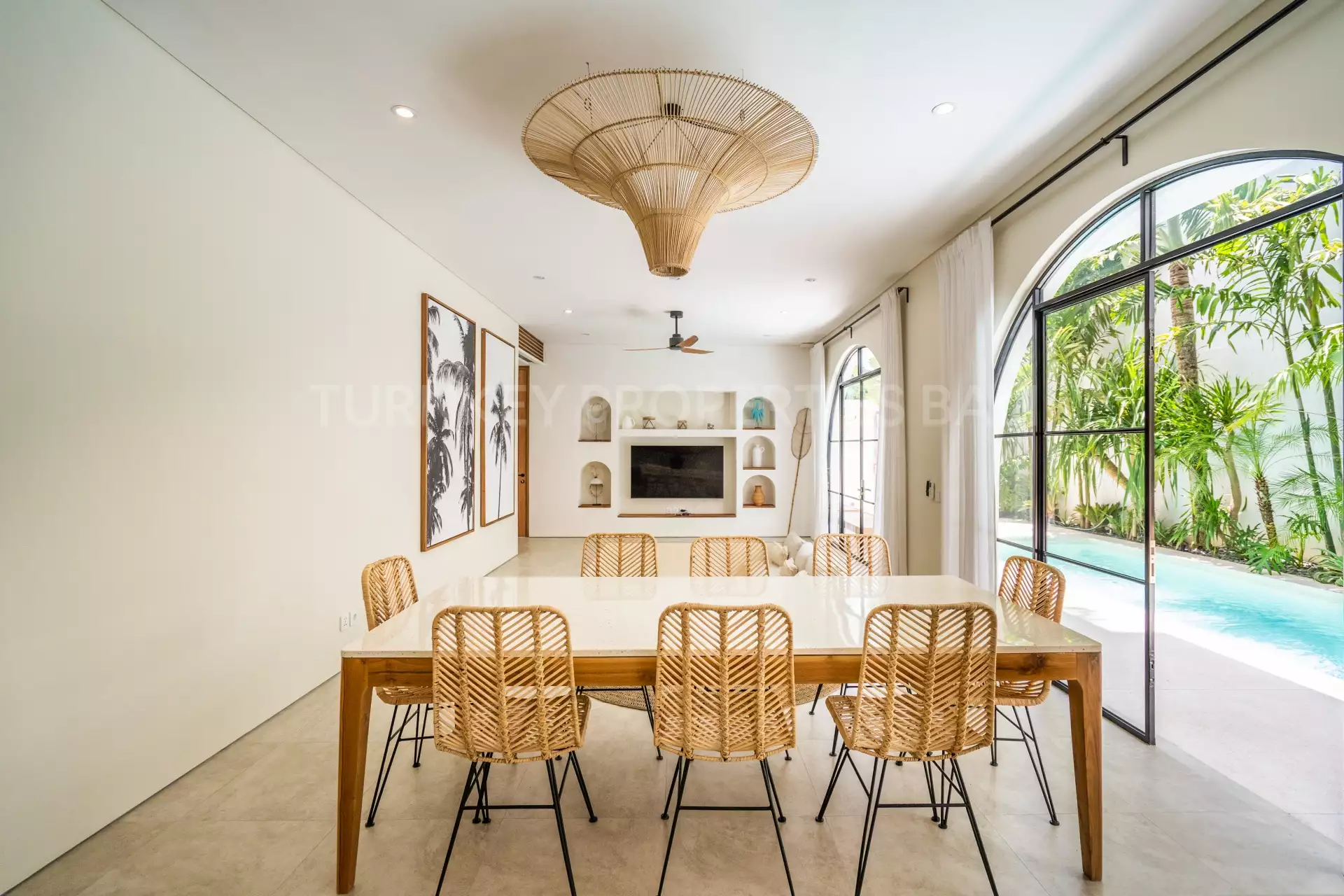 Villa 430m² in Indonesia, Umalas. Priced at 770000$ rent photo-6