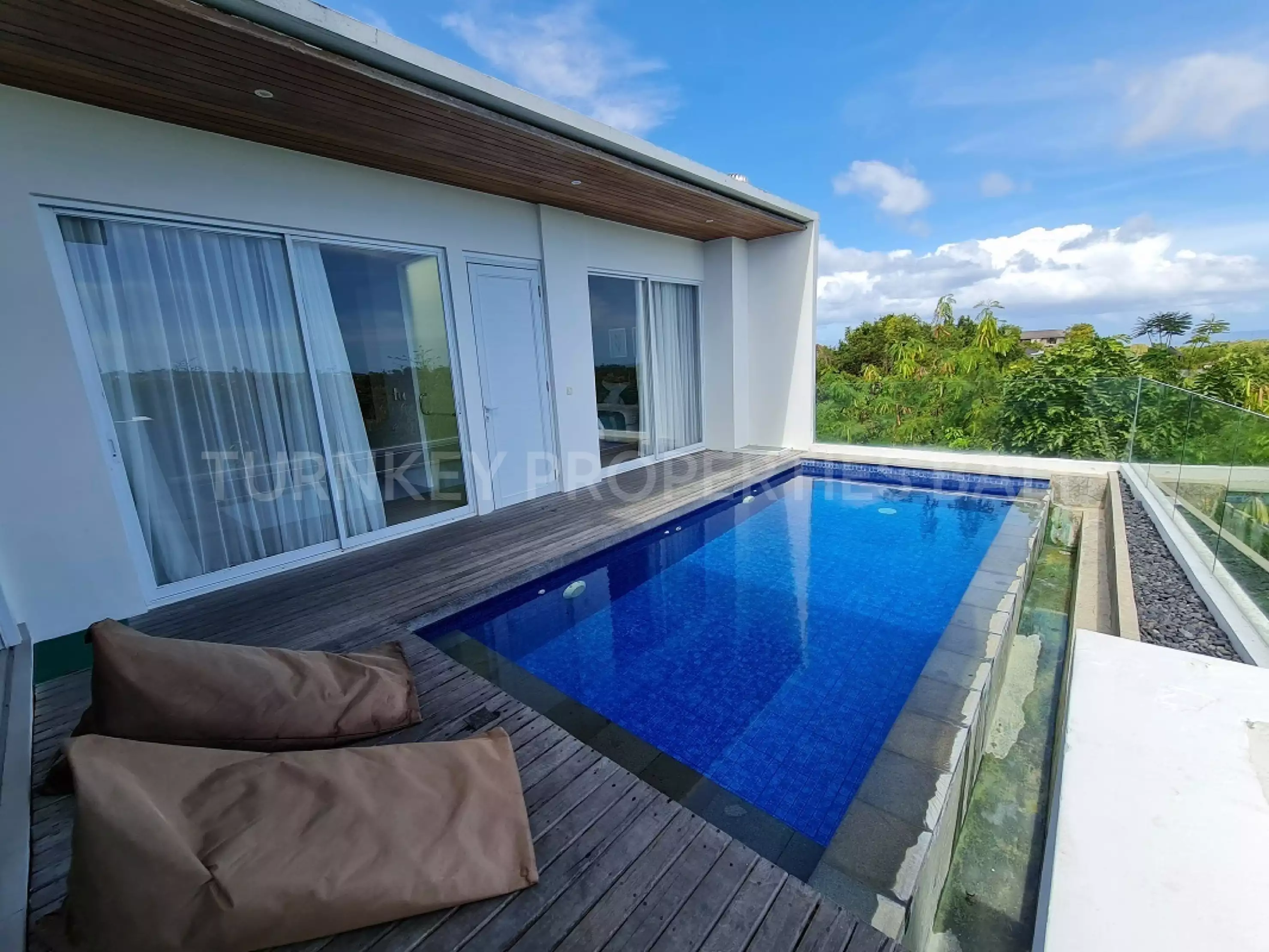 Villa 196m² in Indonesia, Bukit-Ungasan. Priced at 313104$ rent photo-4