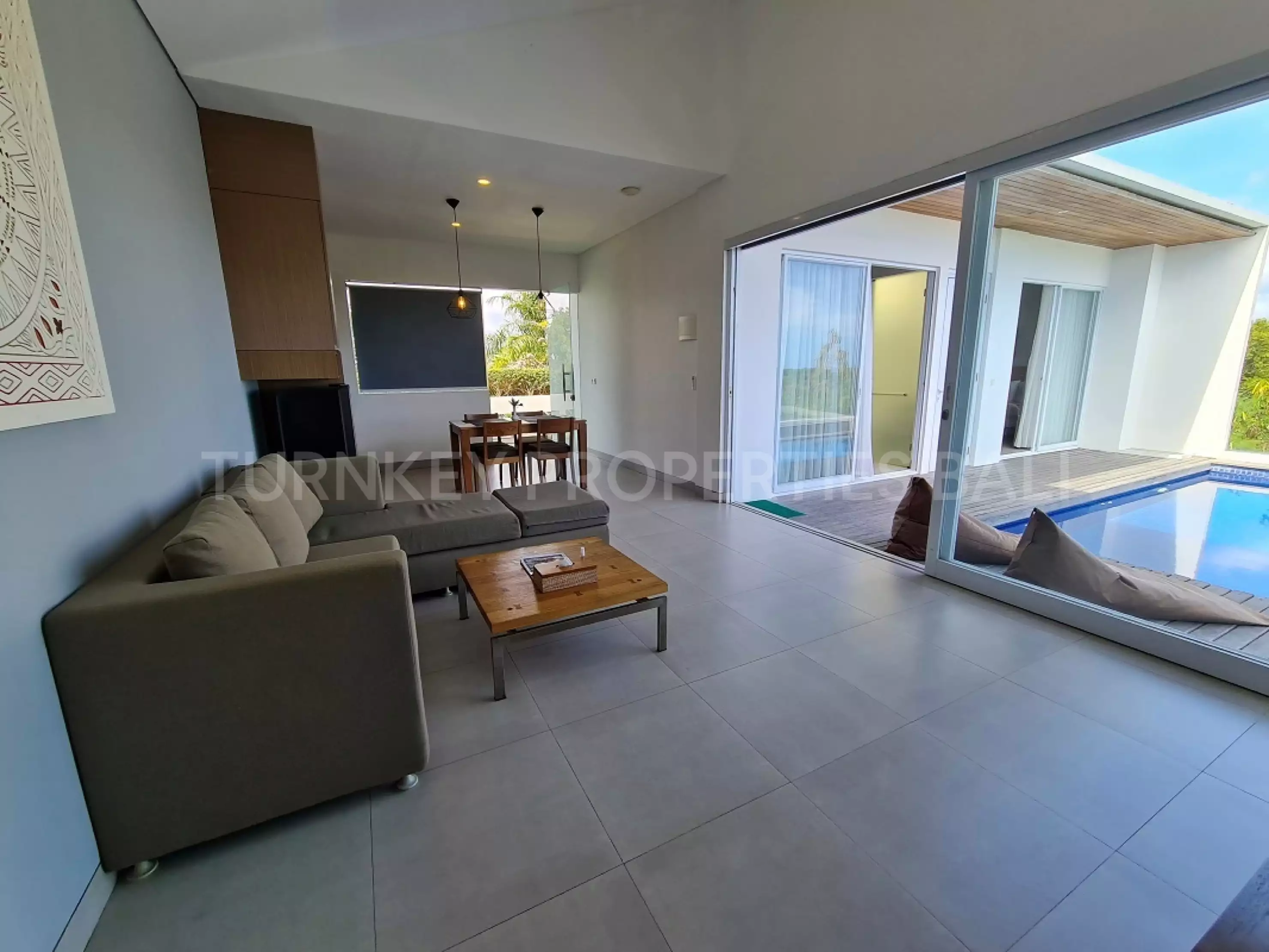 Villa 196m² in Indonesia, Bukit-Ungasan. Priced at 313104$ rent photo-5