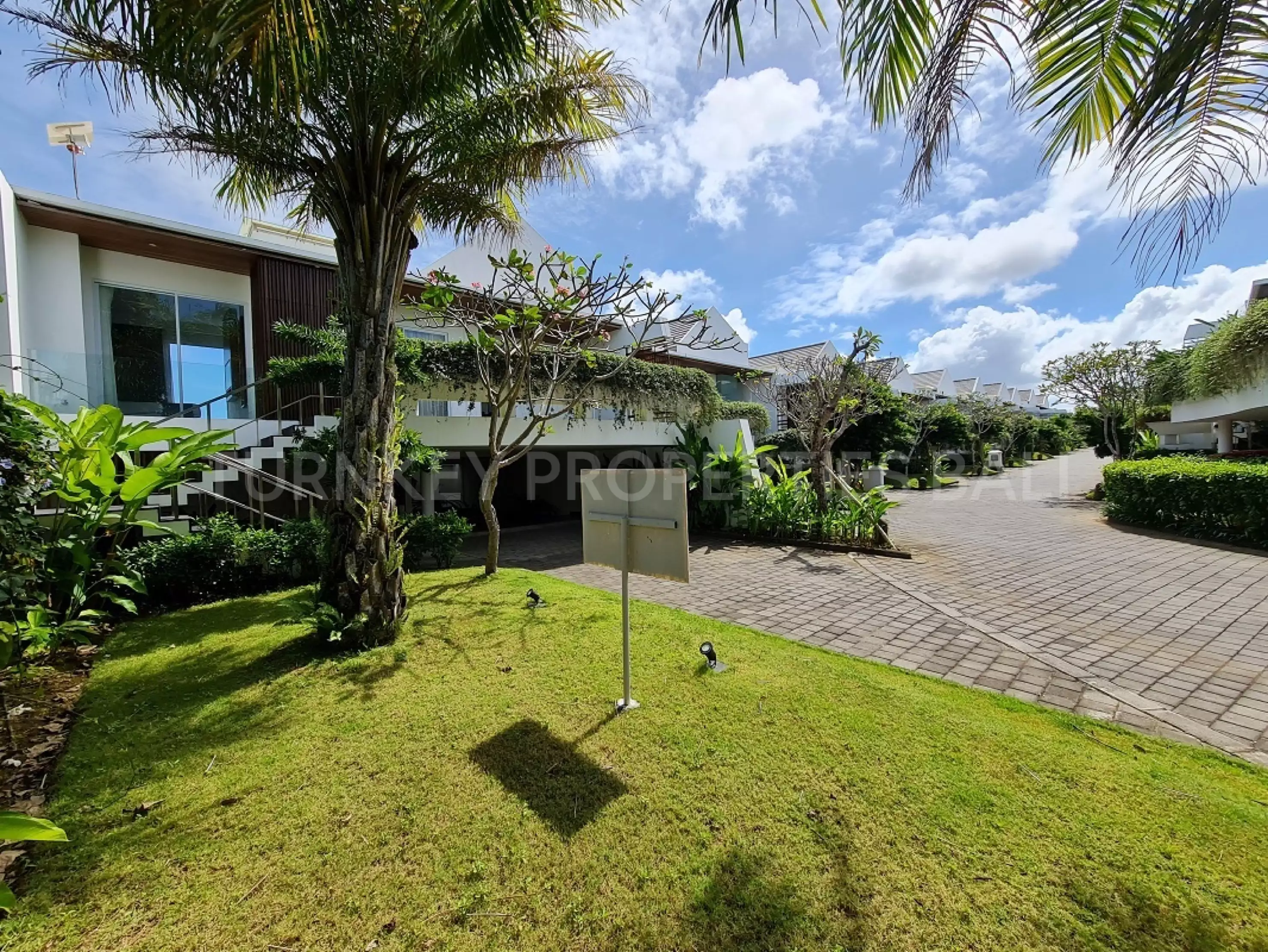 Villa 196m² in Indonesia, Bukit-Ungasan. Priced at 313104$ rent photo-15