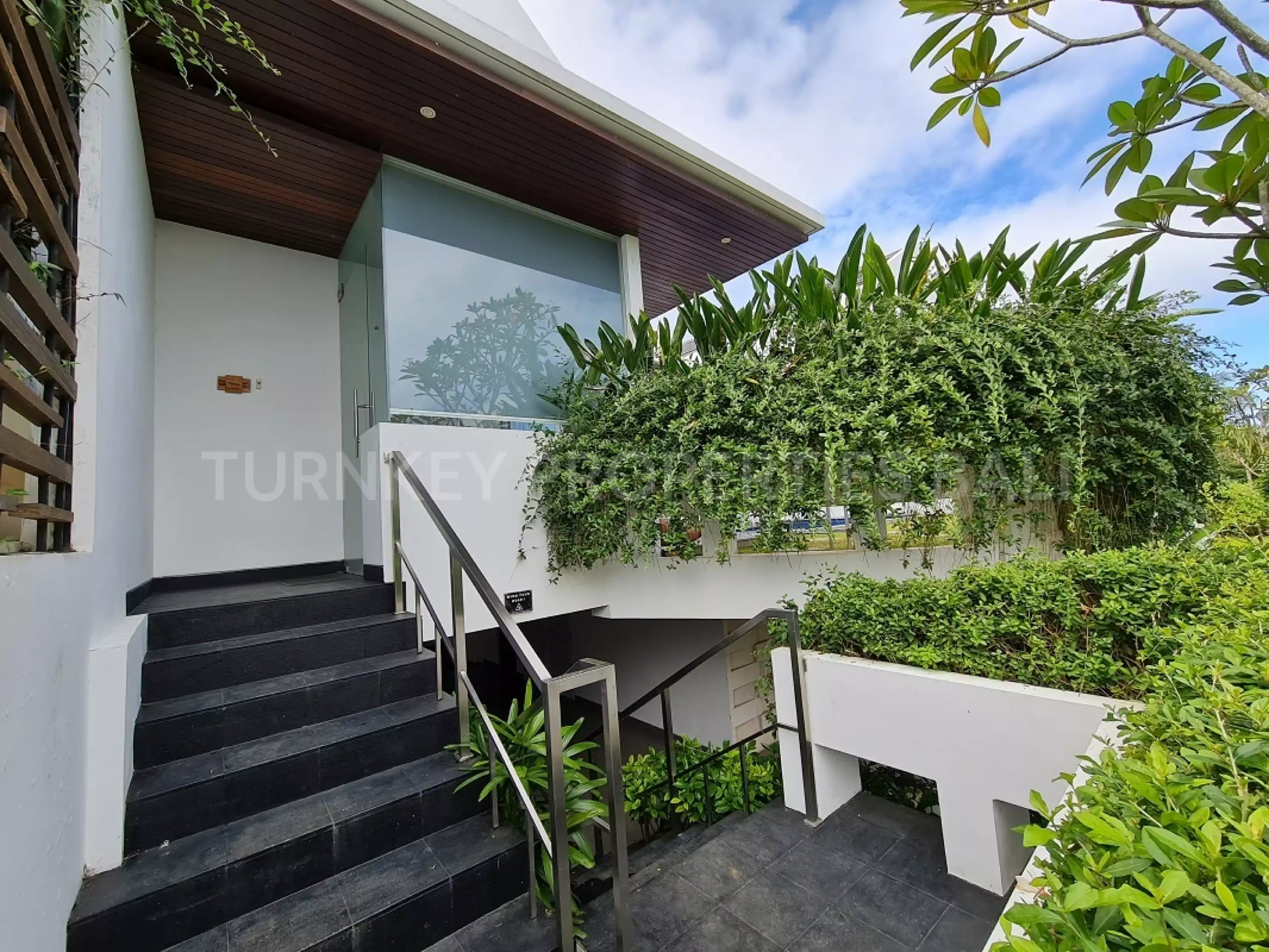 Villa 190m² in Indonesia, Tabanan-Kedungu. Priced at 276269$ rent photo-6