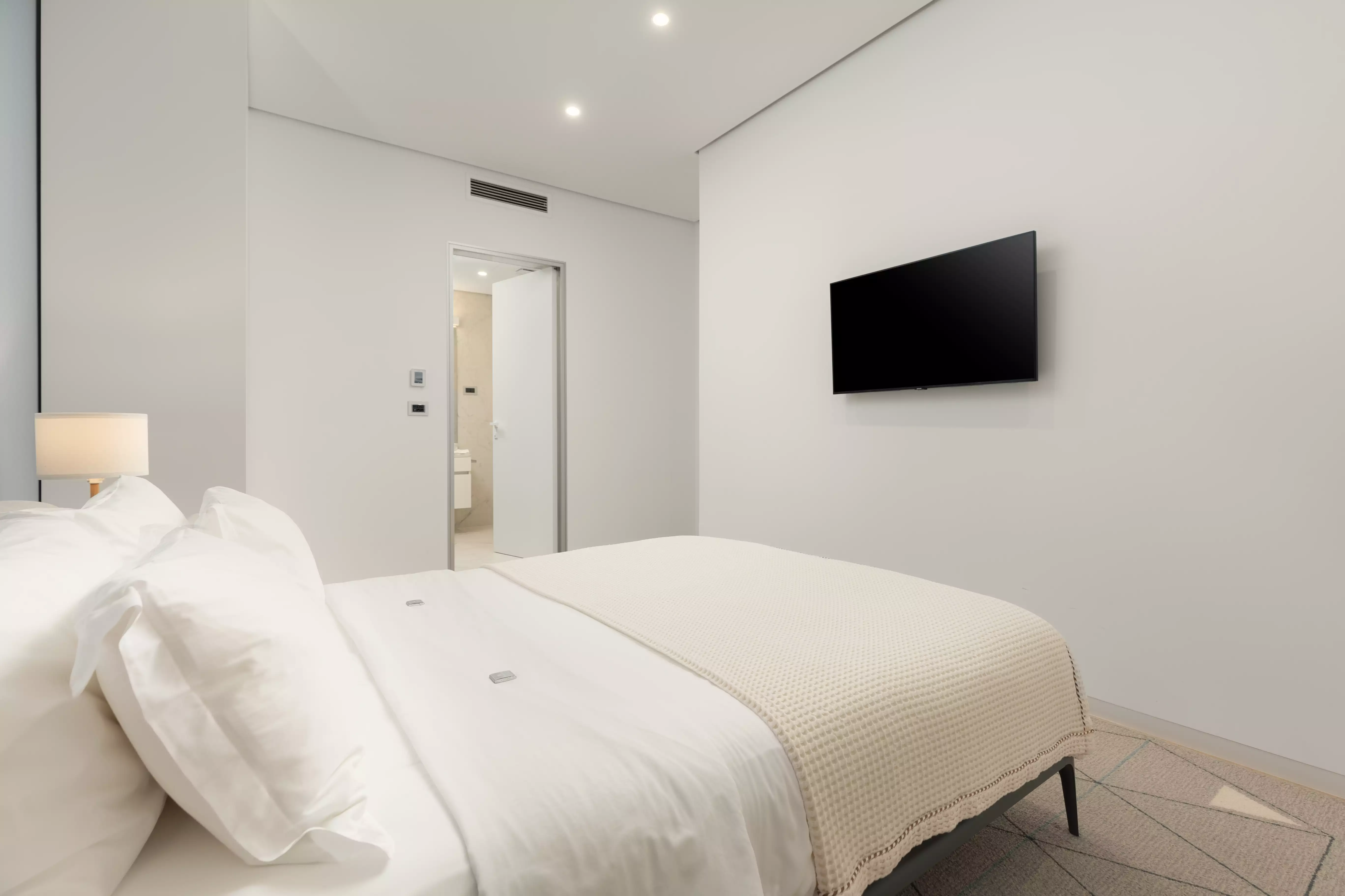 Flat 147m² in Montenegro, Budva. Priced at 900000€ rent photo-4