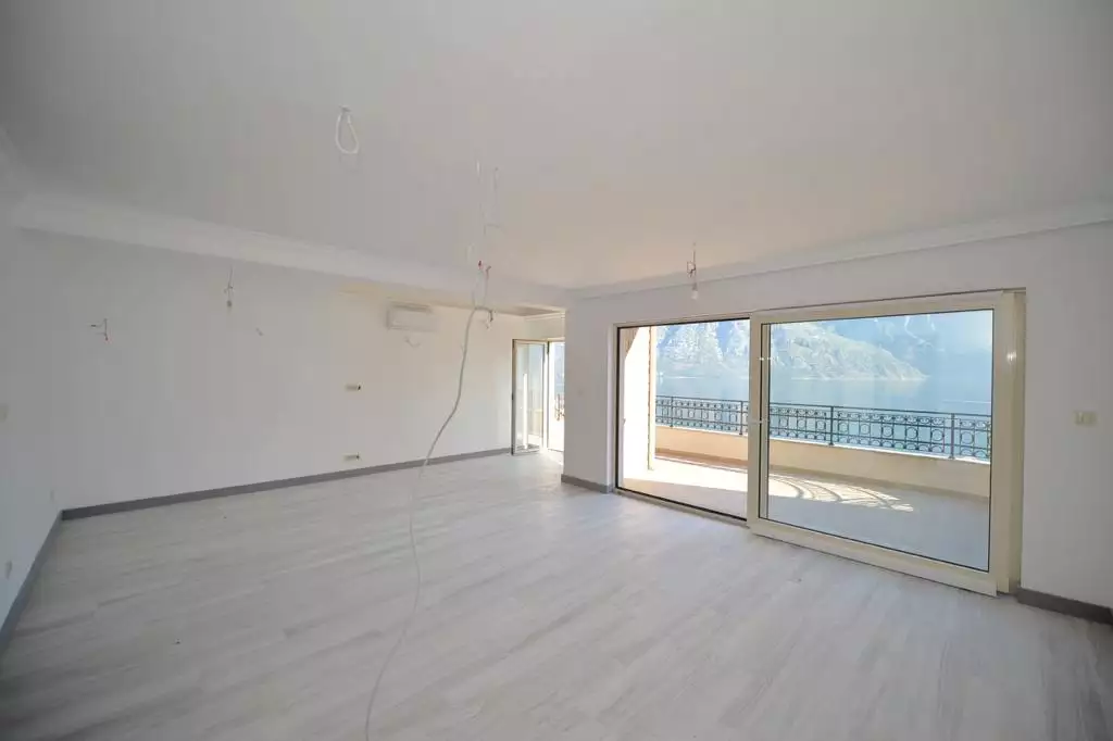 Flat 121m² in Montenegro, Prcanj. Priced at 300000€ rent photo-20