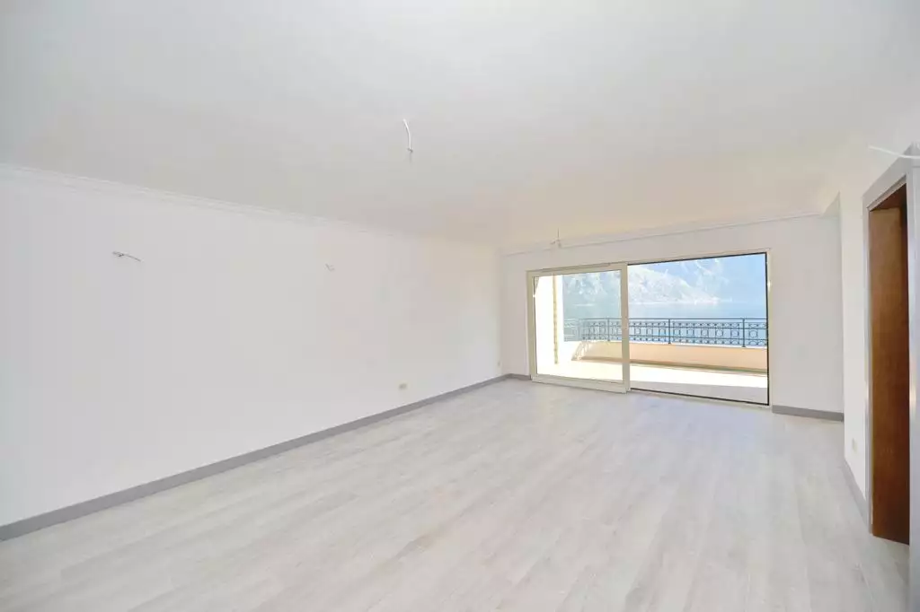 Flat 121m² in Montenegro, Prcanj. Priced at 300000€ rent photo-17