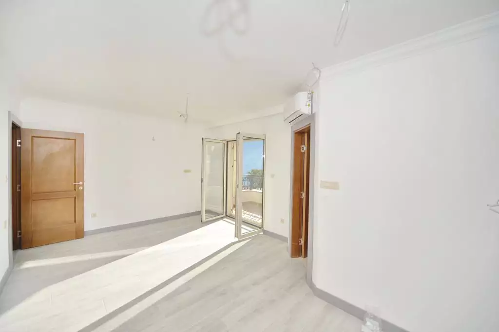 Flat 121m² in Montenegro, Prcanj. Priced at 300000€ rent photo-14