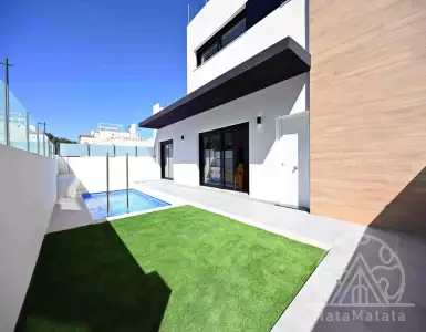 Buy in Spain for 342000€