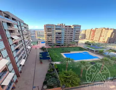 Buy in Spain for 490000€