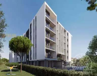 Buy in Cyprus for 290160€