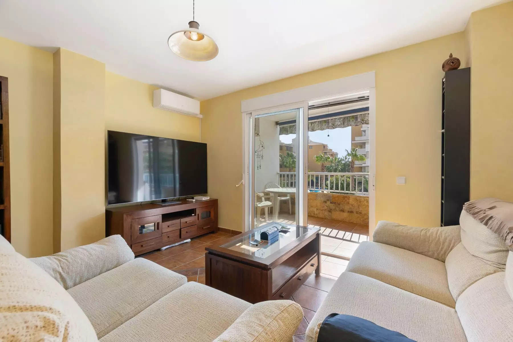 Flat 123m² in Spain, Orihuela Costa. Priced at 215000€ rent photo-2