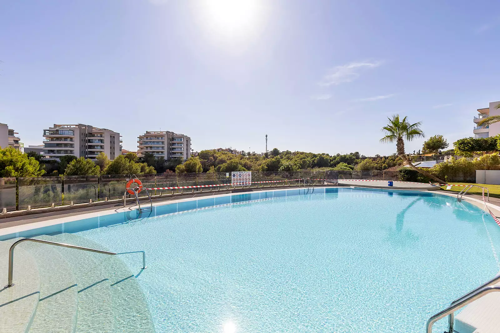 Flat 84m² in Spain, Orihuela Costa. Priced at 274000€ rent photo-3