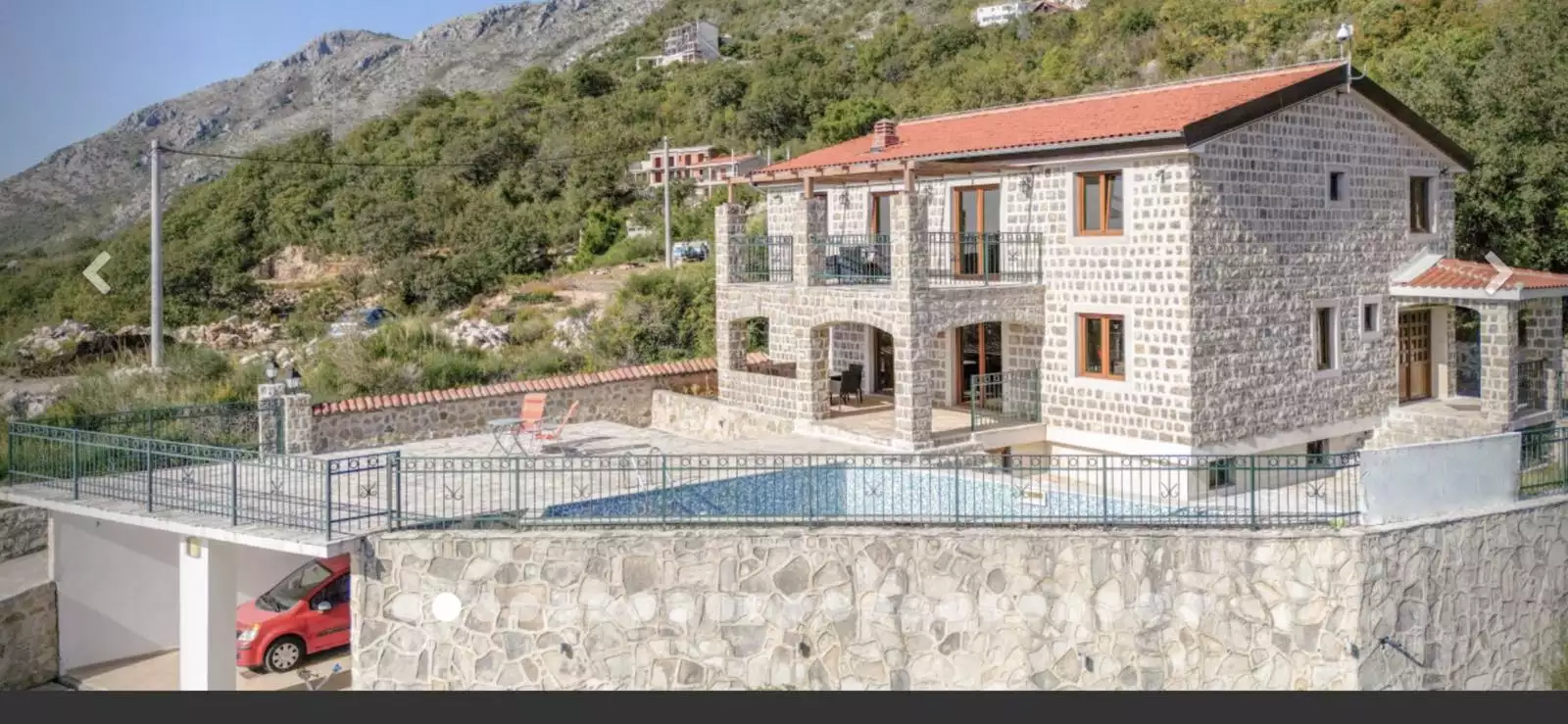 Villa 466m² in Montenegro, Petrovac. Priced at 950000€ rent photo-19