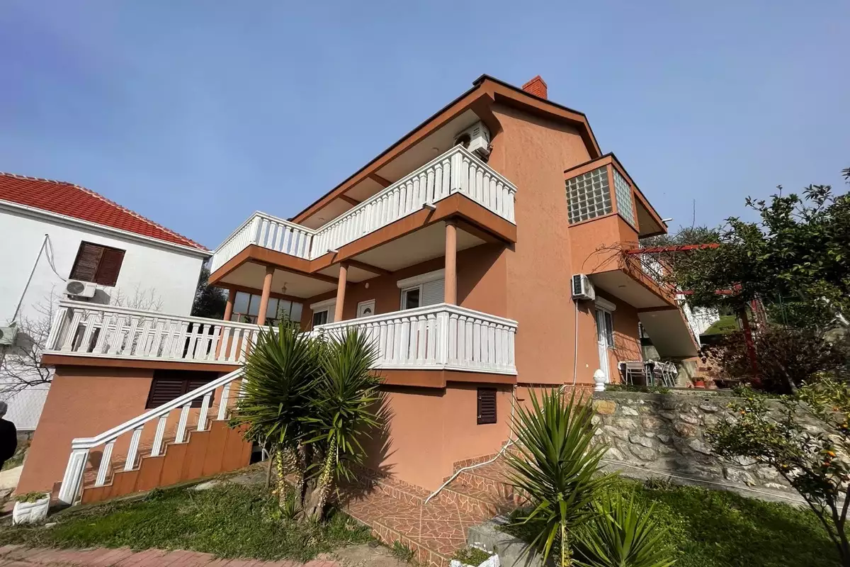 House 150m² in Spain, Barcelona. Priced at 330000€ rent photo-1