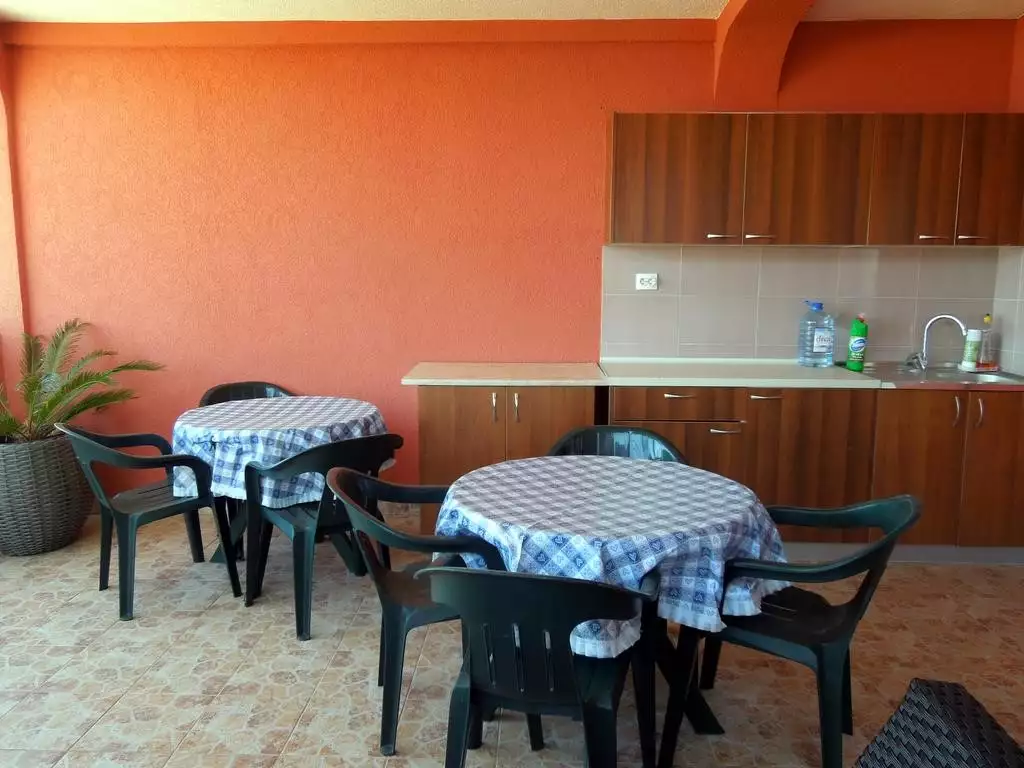 Hotels 300m² in Montenegro, Dobra Voda. Priced at 300000€ rent photo-1
