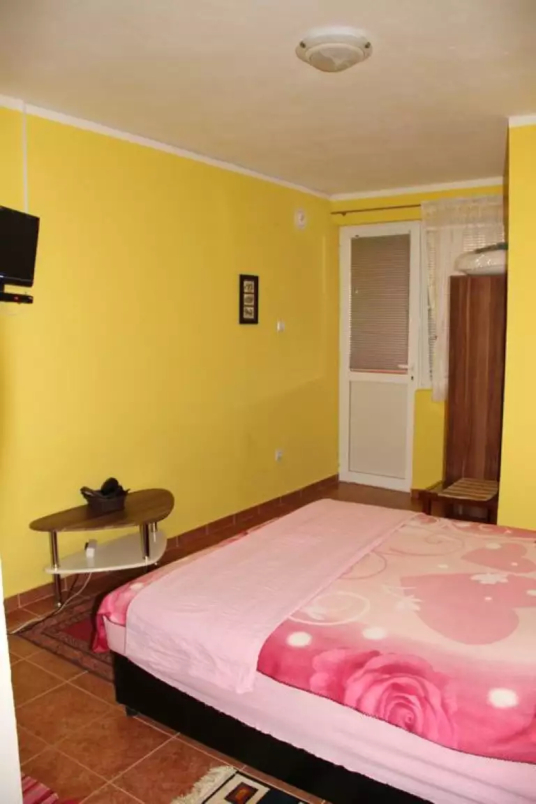 Hotels 300m² in Montenegro, Dobra Voda. Priced at 300000€ rent photo-17