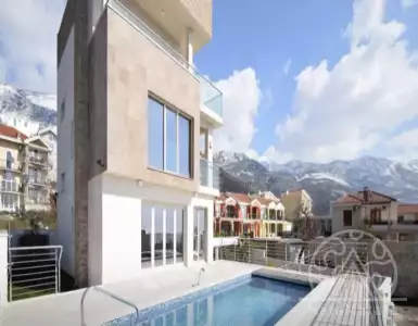 Buy in Montenegro for 1450000€