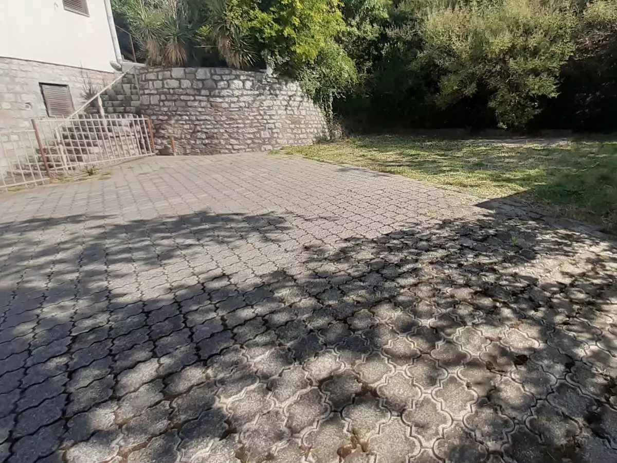Hotels 480m² in Montenegro, Petrovac. Priced at 682500€ rent photo-9