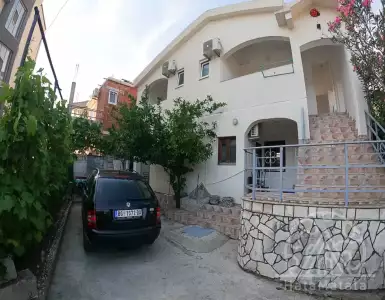 Buy in Montenegro for 400000€