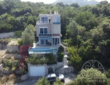 Buy in Montenegro for 340000€