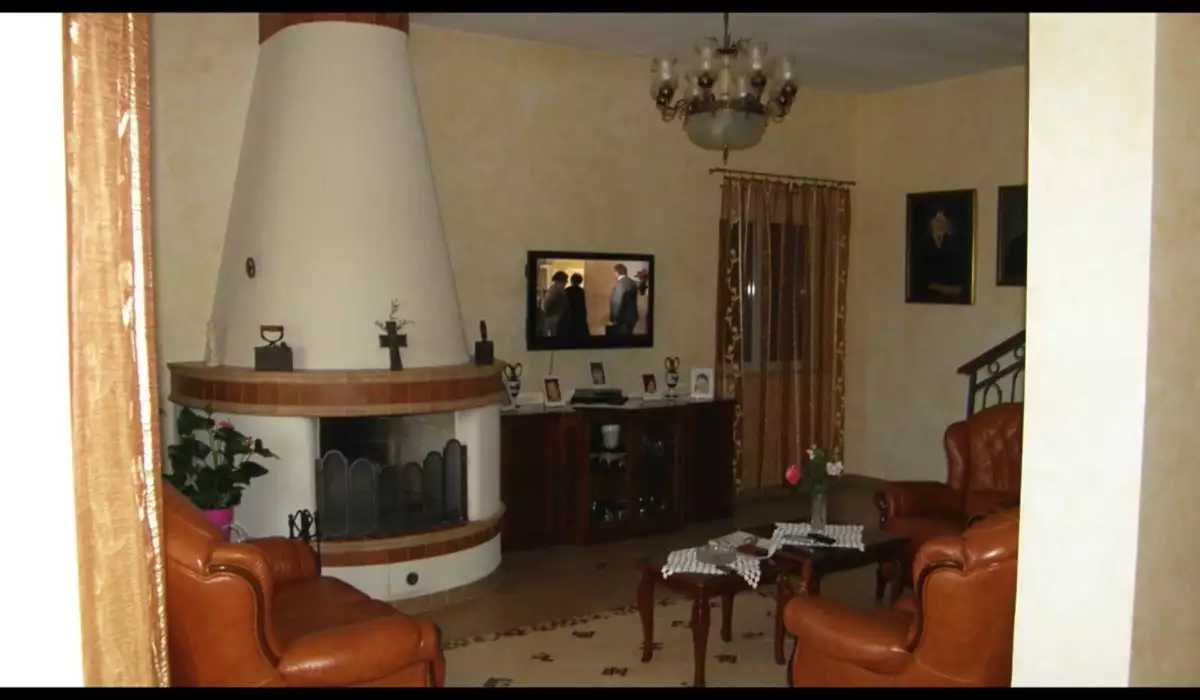 House 300m² in Montenegro, Kavac. Priced at 683000€ rent photo-9