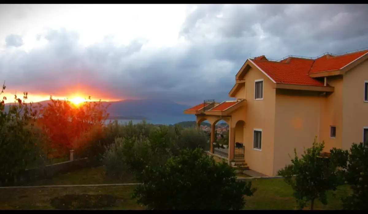 House 300m² in Montenegro, Kavac. Priced at 683000€ rent photo-18
