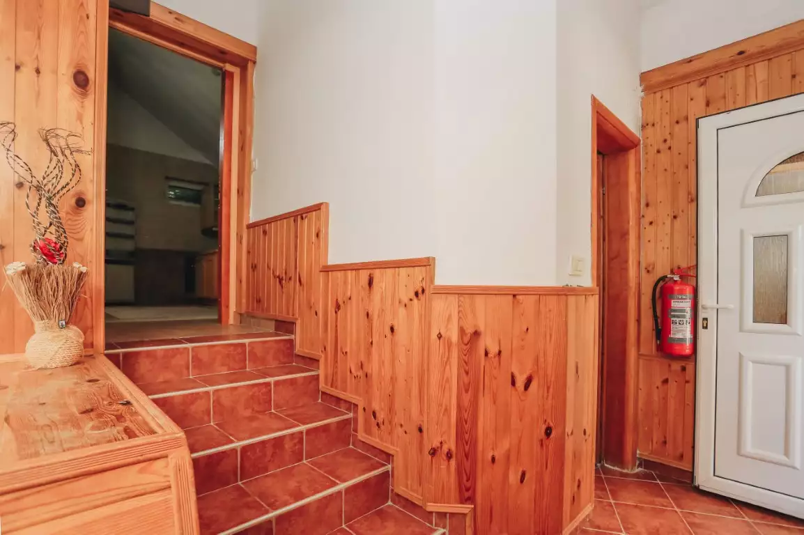 House 121m² in Montenegro, Budva. Priced at 350000€ rent photo-8