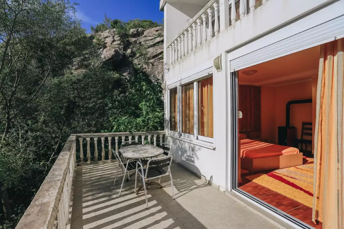 House 121m² in Montenegro, Budva. Priced at 350000€ rent photo-4