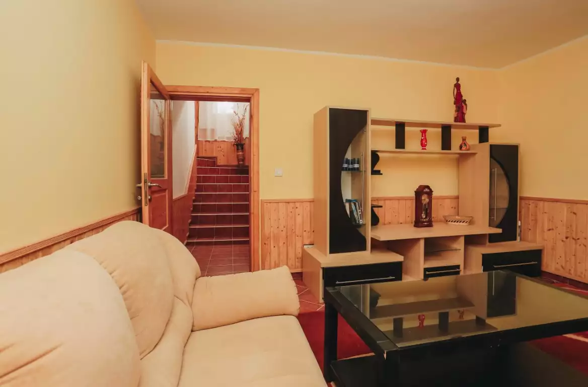 House 121m² in Montenegro, Budva. Priced at 350000€ rent photo-6