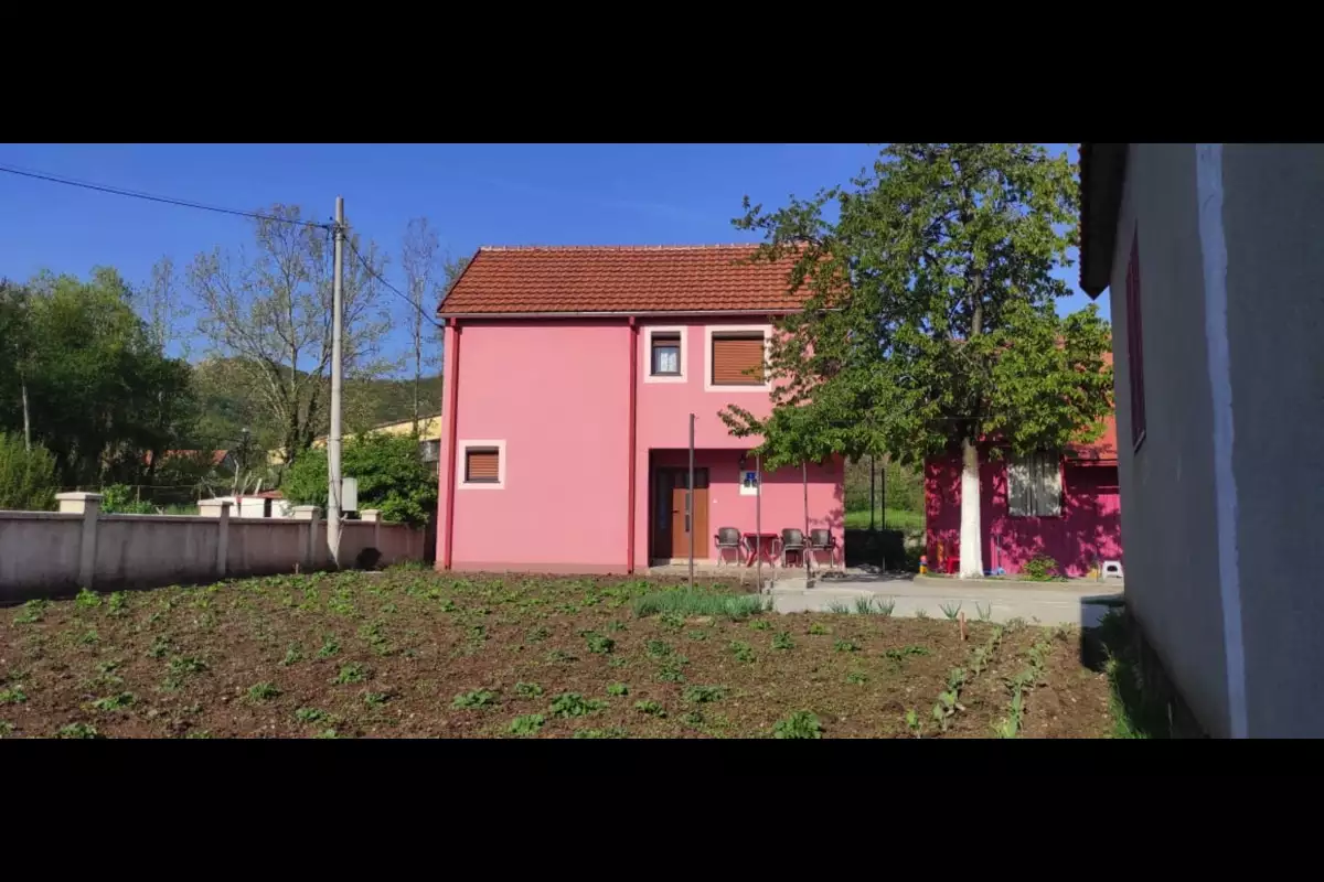 House 163m² in Montenegro, Cetinje. Priced at 155000€ rent photo-7