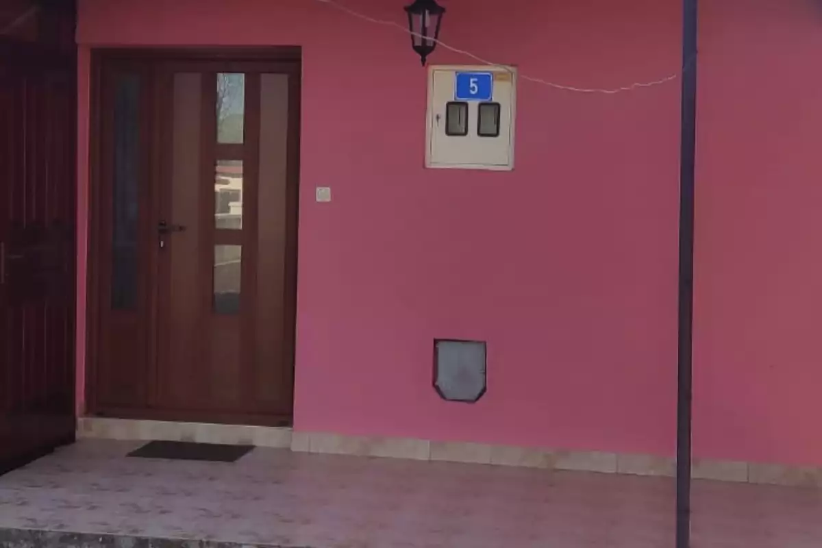House 163m² in Montenegro, Cetinje. Priced at 155000€ rent photo-21