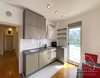 Buy in Montenegro for 212600€